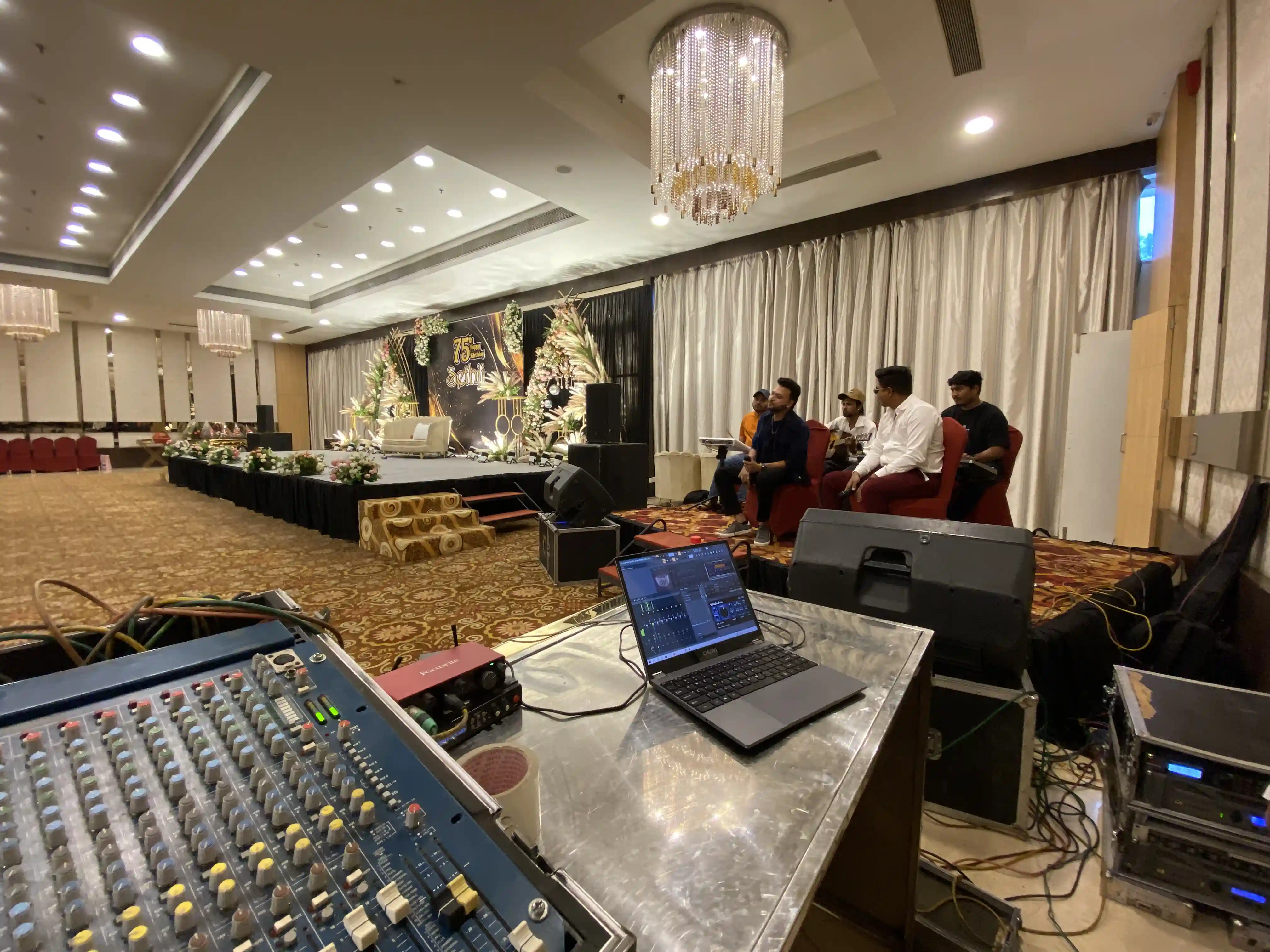 Live show event in Nagpur